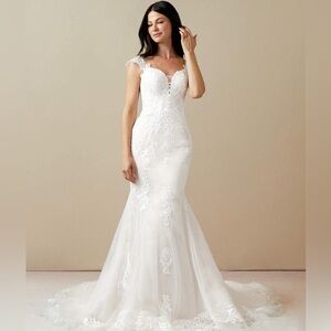 NWT Azazie 'Roux' dress